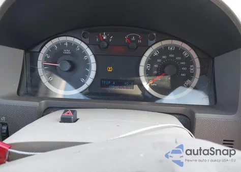 2008 Ford Escape Xlt z USA, uszkodzony, nr VIN 1FMCU93138KE48397